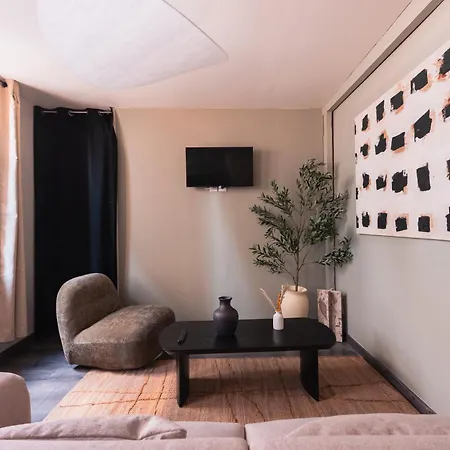 Le Saint-loup - T2 Dans Le Coeur Historique De * Troyes